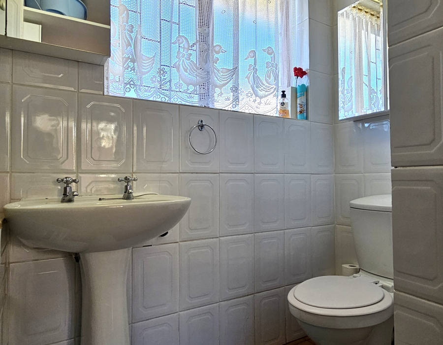3 Bedroom Property for Sale in Jeffreys Bay Central Eastern Cape